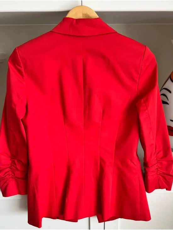 bebe Bright Red Single-Button Ruched-Sleeve Blazer - Picture 4 of 7